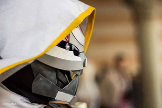 Illustration for article titled Destiny Cosplayer Grinds Endlessly To Create Perfect Outfit